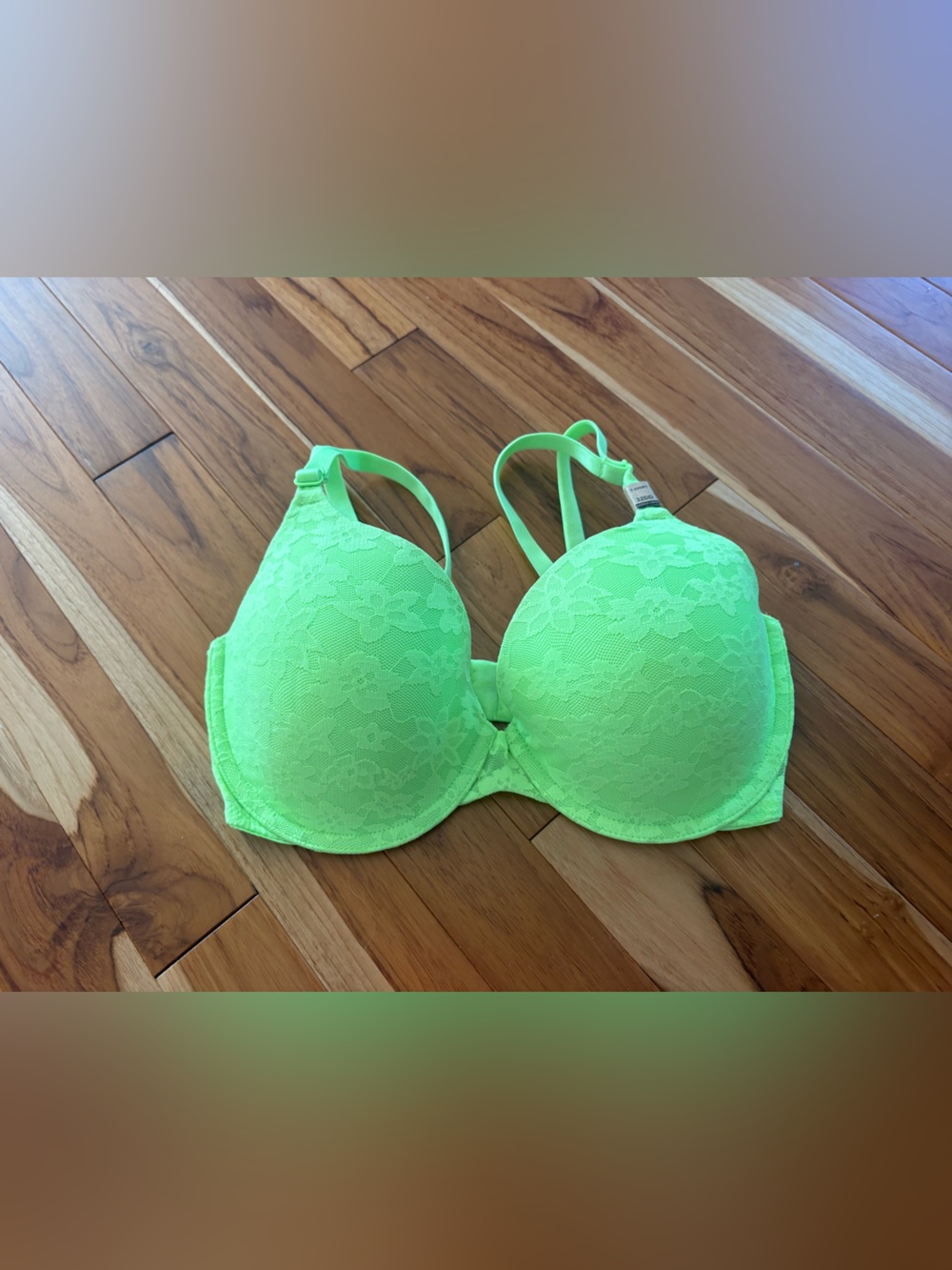 PINK by Victoria's Secret Neon Green Lace-Trim Bra with Pink Cups